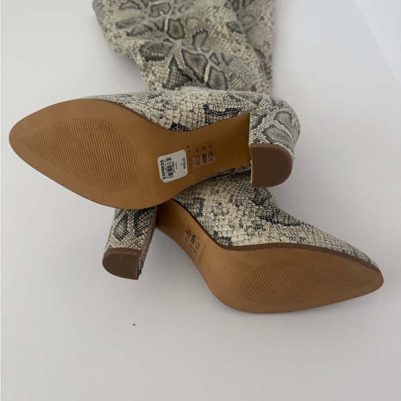 Express Snake Print Over the Knee Boots Size 7 - Picture 7 of 10